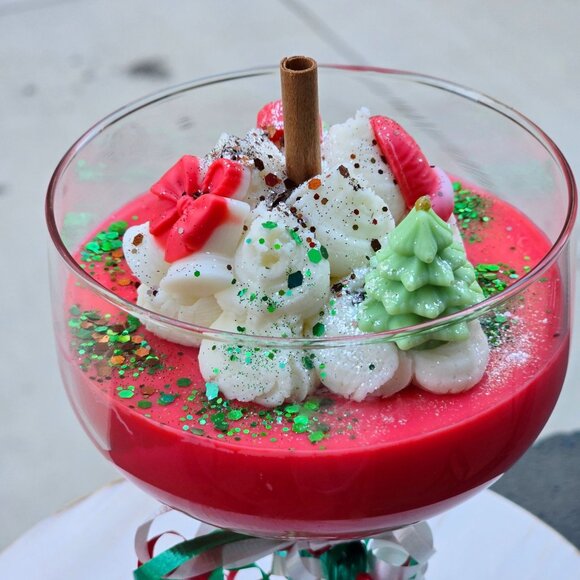 Holiday Candle ✦ Mistletoe & Cinnamon ✦ Soy Wax in XL Wine Glass w/ Green Stem - Picture 6 of 11